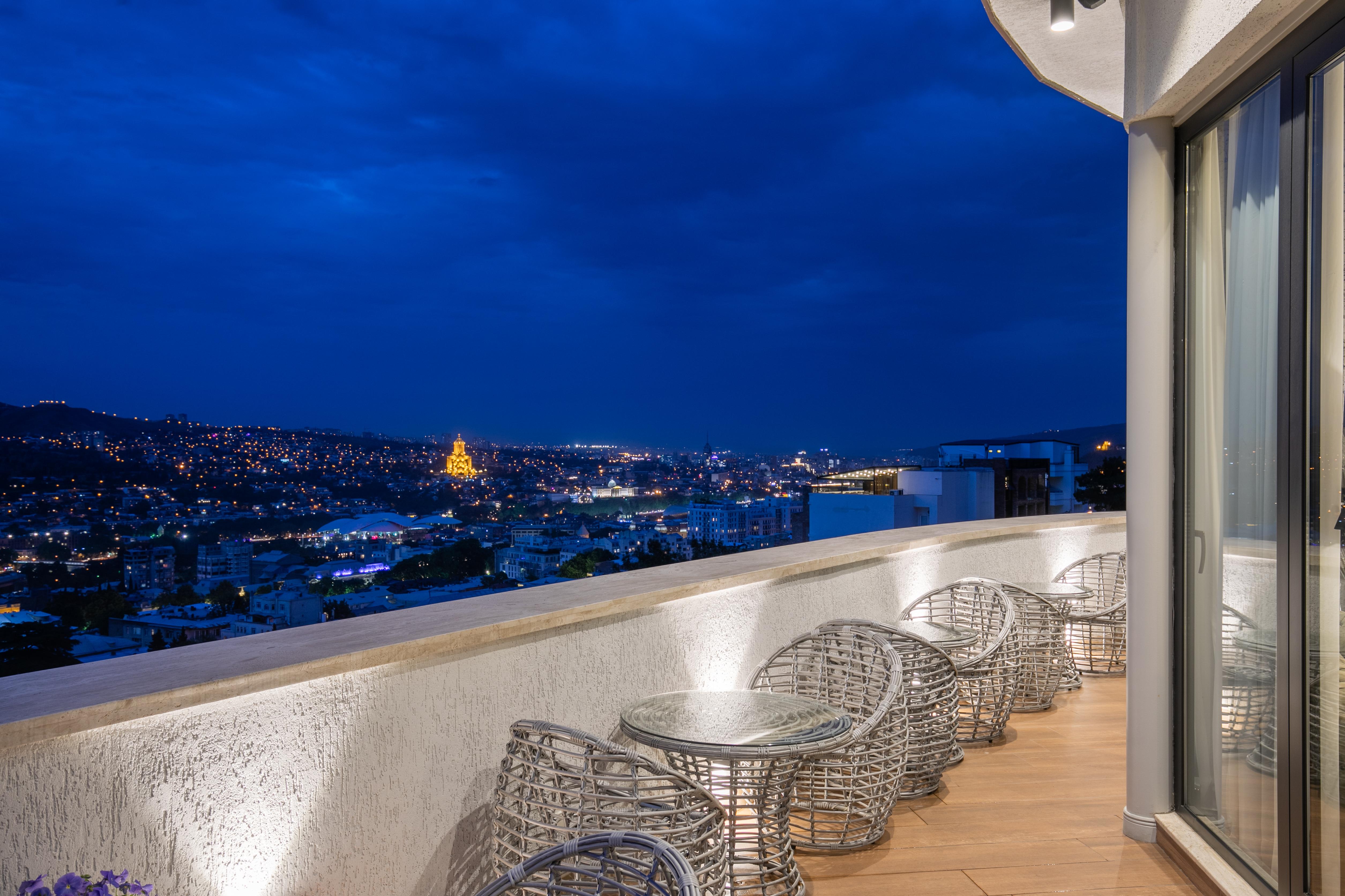 Hotel Adamo Tbilisi Buitenkant foto